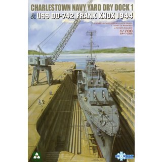 1:700 Charlestown Dry Dock & USS DD-742 Frank Knoxt