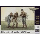 1:32 Pilots of Luftwaffe, WWII era. Kit 1