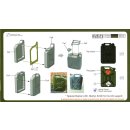 1:35 Modern British 20l Fuel Can &amp; Water Can Set