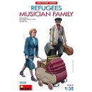 1:35 Figuren-Set Reisende Musikerfamilie (2)