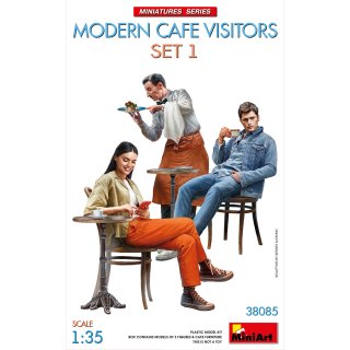 1:35 Kellner und Café Besucher