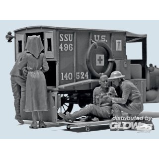 1:35 WWI US Medical Personnel